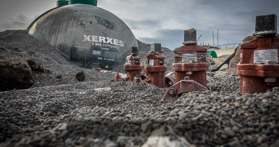 Xerxes tank and valves